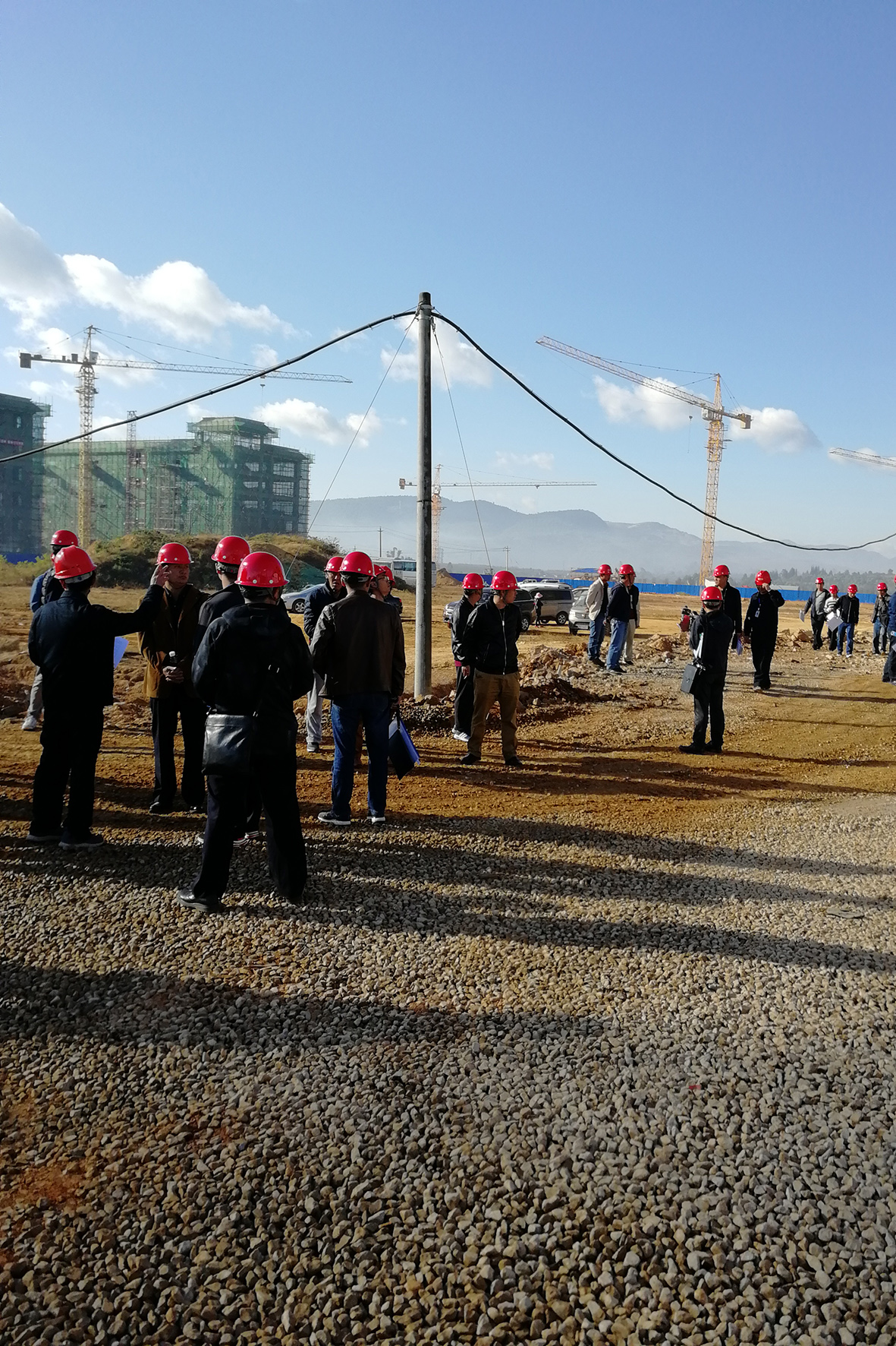 云南省戒毒局強戒系統(tǒng)觀摩學習我司監(jiān)理的云南省第二強制隔離戒毒所施工現(xiàn)場