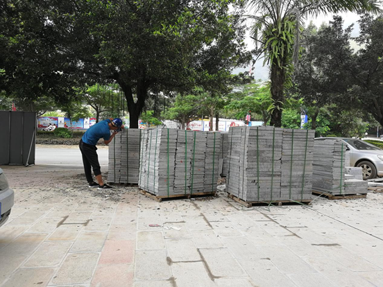 瀘水市賴茂新區(qū)市政道路景觀提升改造建設項目施工情況