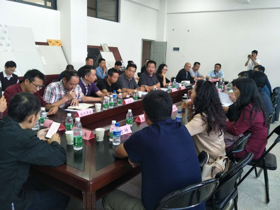 云南省教育廳組織有關(guān)高?；ú块T(mén)工作人員到我公司監(jiān)理的云南工藝美術(shù)學(xué)校新校區(qū)建設(shè)項(xiàng)目學(xué)習(xí)交流