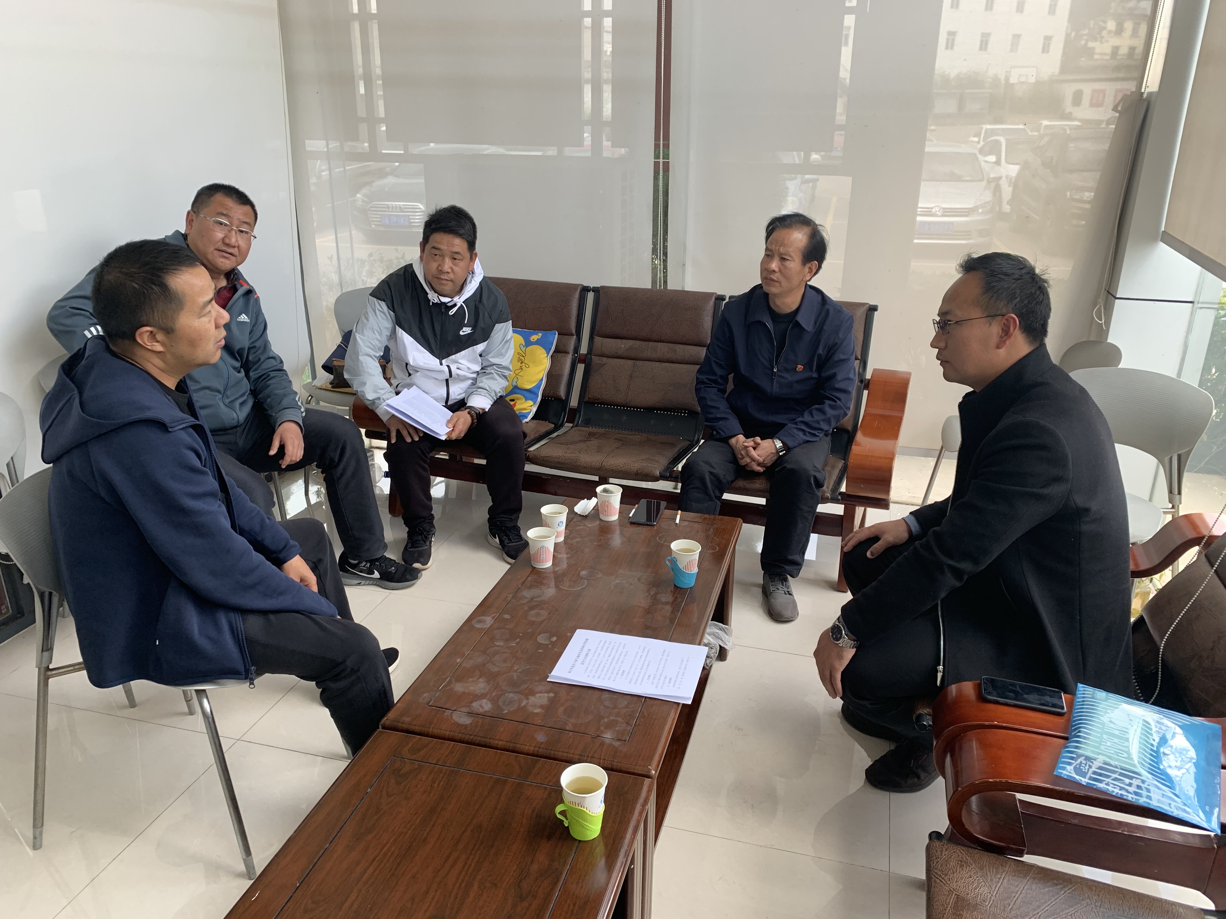 公司對安寧中學(xué)、祿脿中學(xué)進行2019年度愛心助學(xué)捐贈