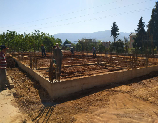 安寧市八街街道辦摩所營(yíng)村委會(huì)向陽(yáng)村公房、機(jī)耕路建設(shè)工程