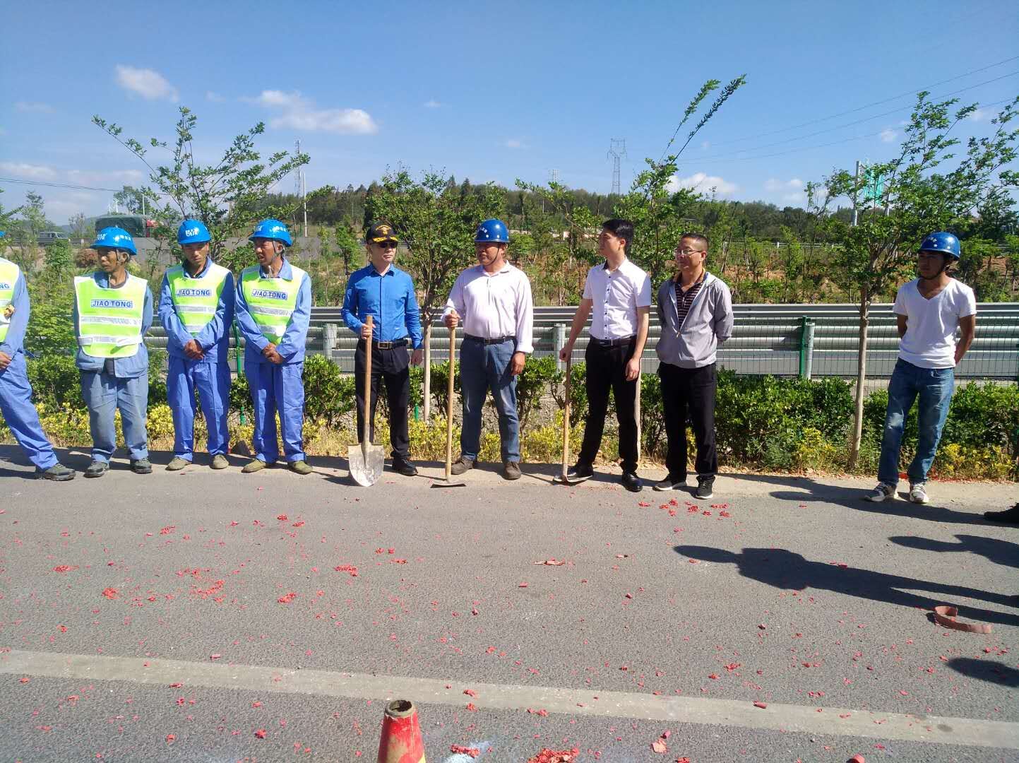 安寧市祿脿街道道路照明提升改造項目開工儀式