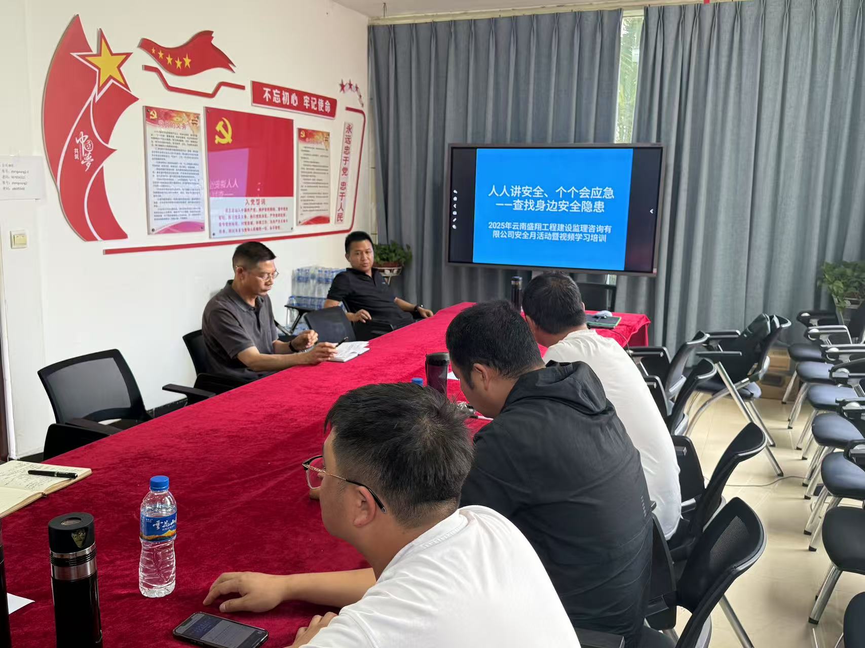 聚焦附著式升降腳手架工程監(jiān)理要點 筑牢安全生產(chǎn)防線